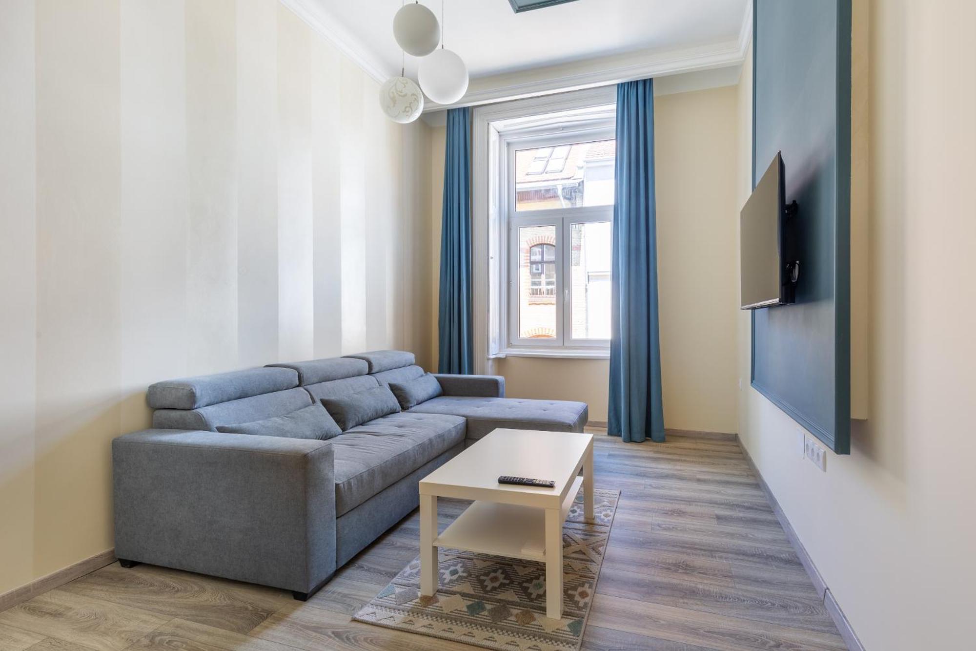R62a Rottenbiller Apartment Budapest